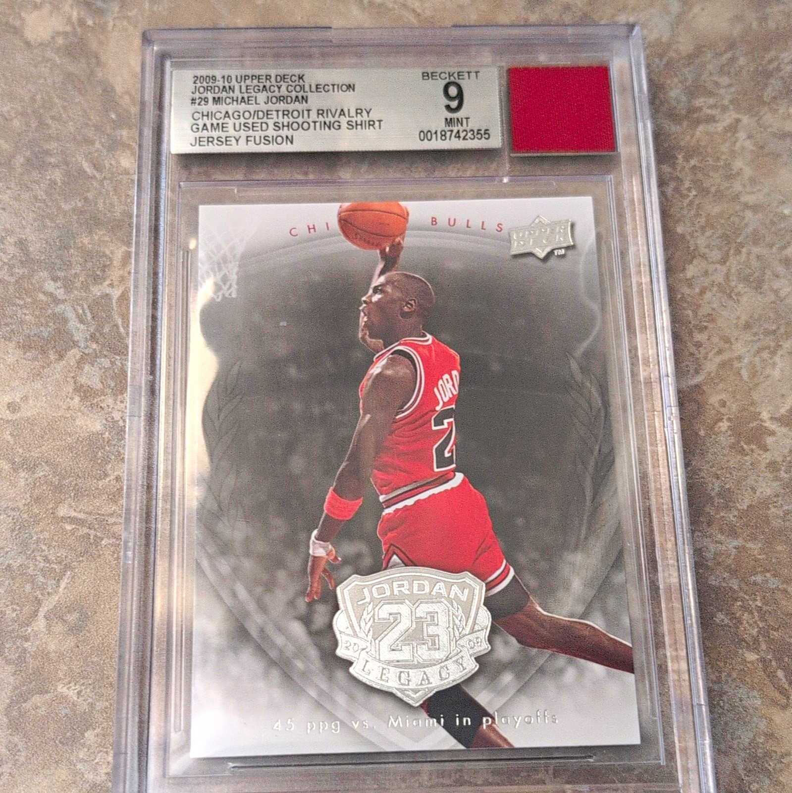 Upper Deck 2009-10 Jordan Legacy Michael Jordan Bulls Jersey Fusion #29 BGS 9