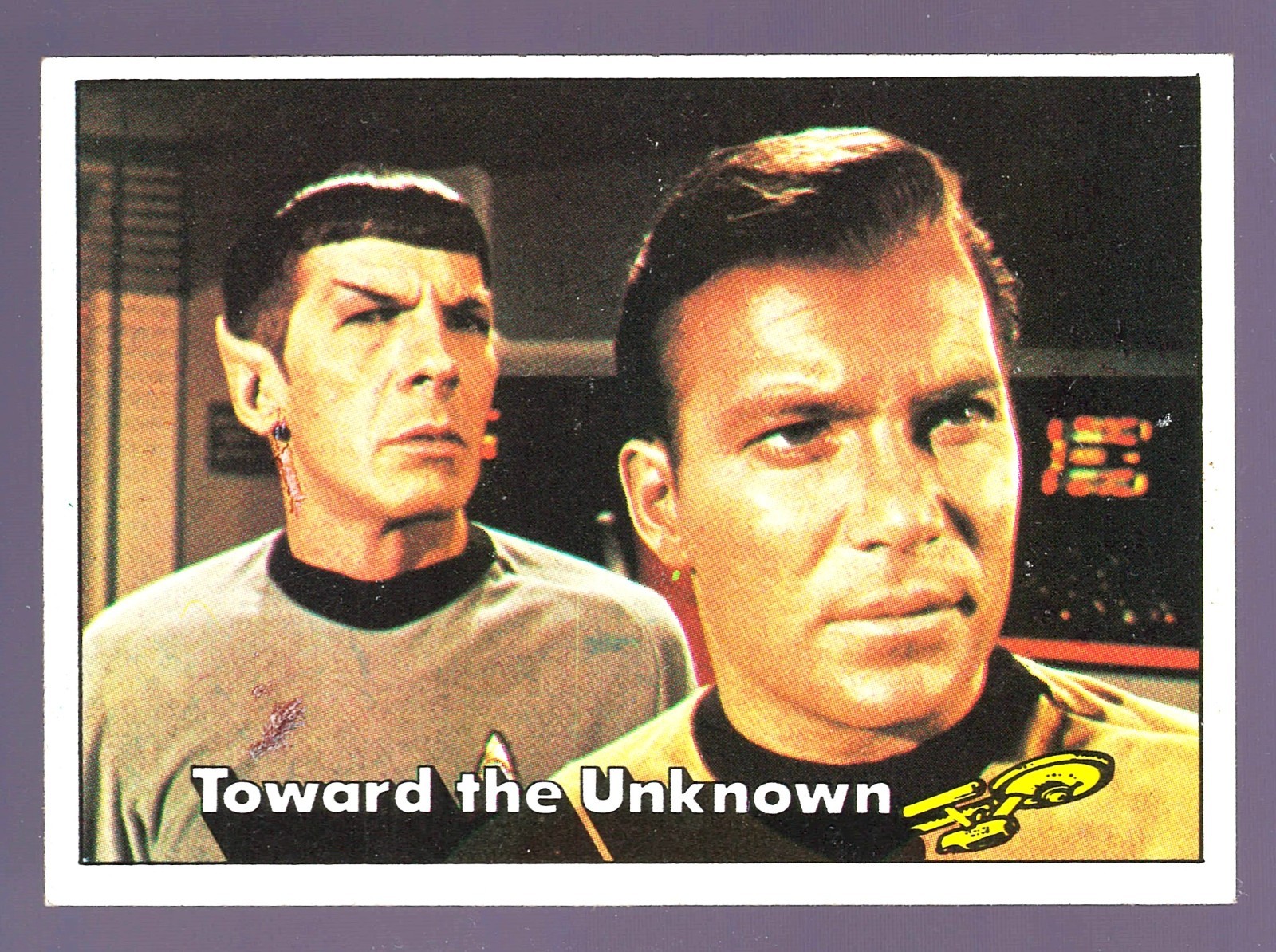 Toward the Unknown 1976 Topps Star Trek #17 – Captain Kirk & Spock – NM