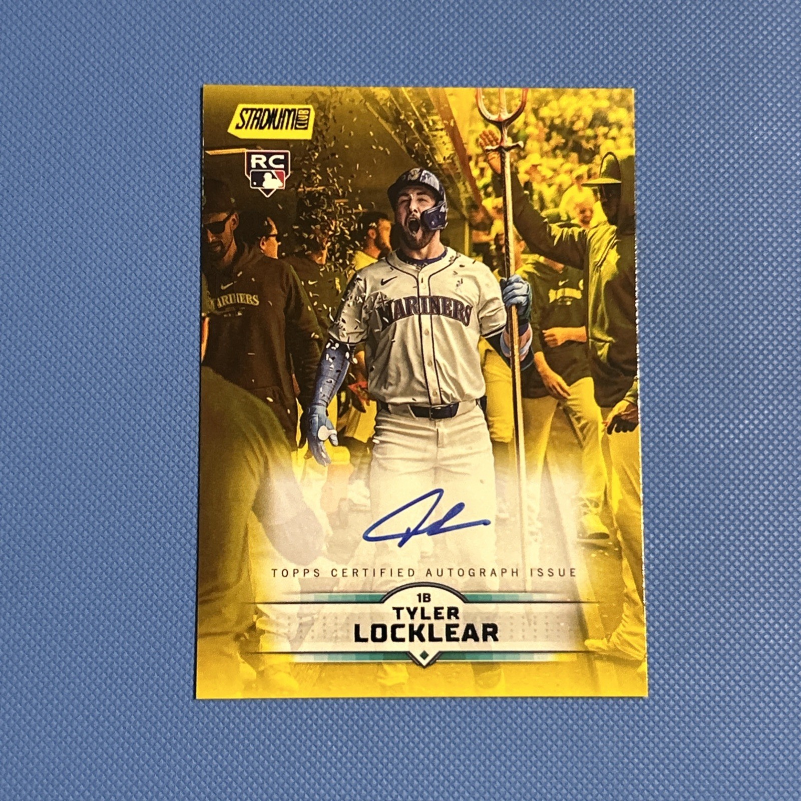 2025 Topps Stadium Club – Autographs Tyler Locklear #SCBA-TL Yellow (AU, RC)