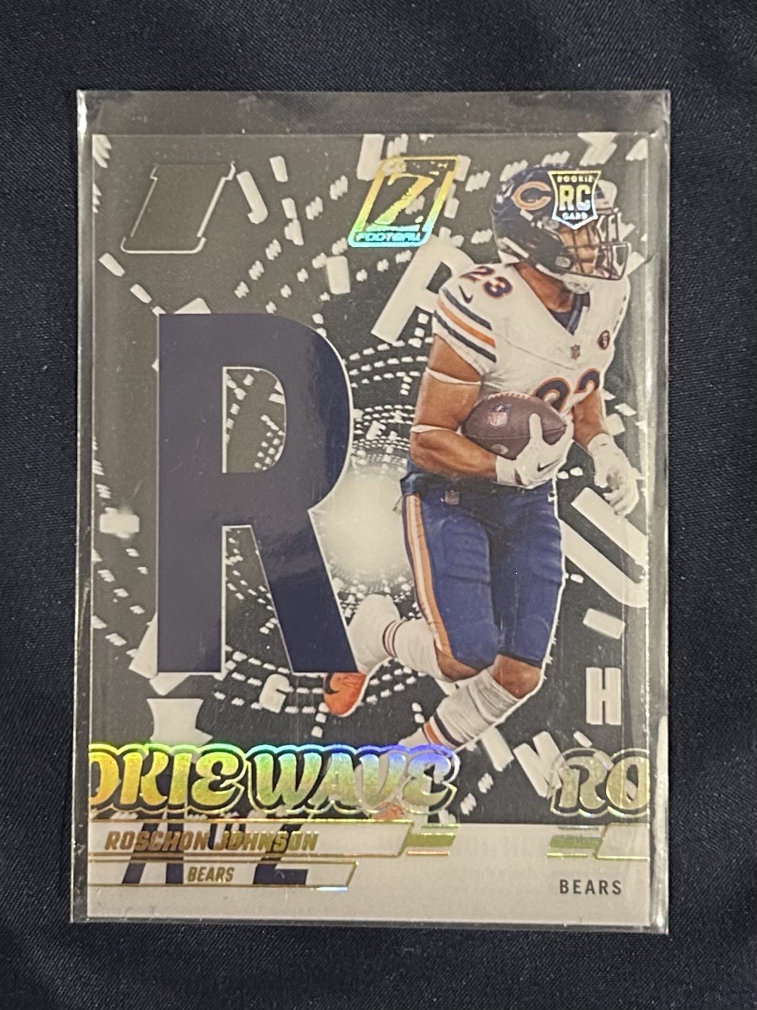 2023 Panini Zenith – A to Z/Rookie Wave Roschon Johnson RC #18 RARE MISPRINT 1/1