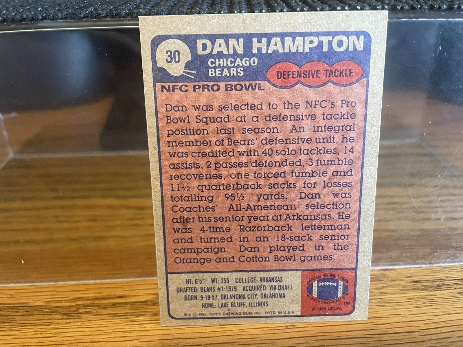 1985 Topps Football Dan Hampton Chicago Bears #30 Nr Mt. Straight From Pack