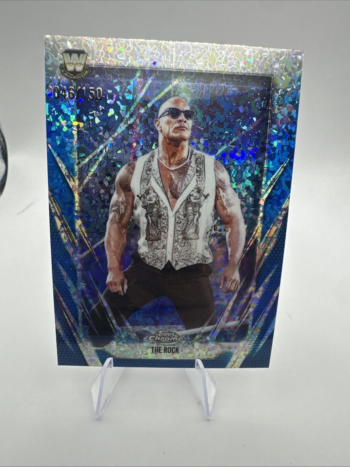 2026 Topps Chrome WWE – The Rock #1 Blue Mini Diamonds /150 – Legends