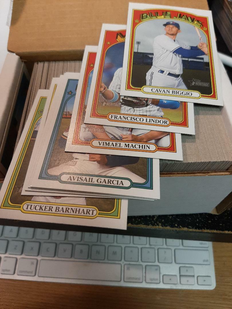 2021 Topps Heritage High Number COMPLETE BASE SET 501-700 + Biggio #216